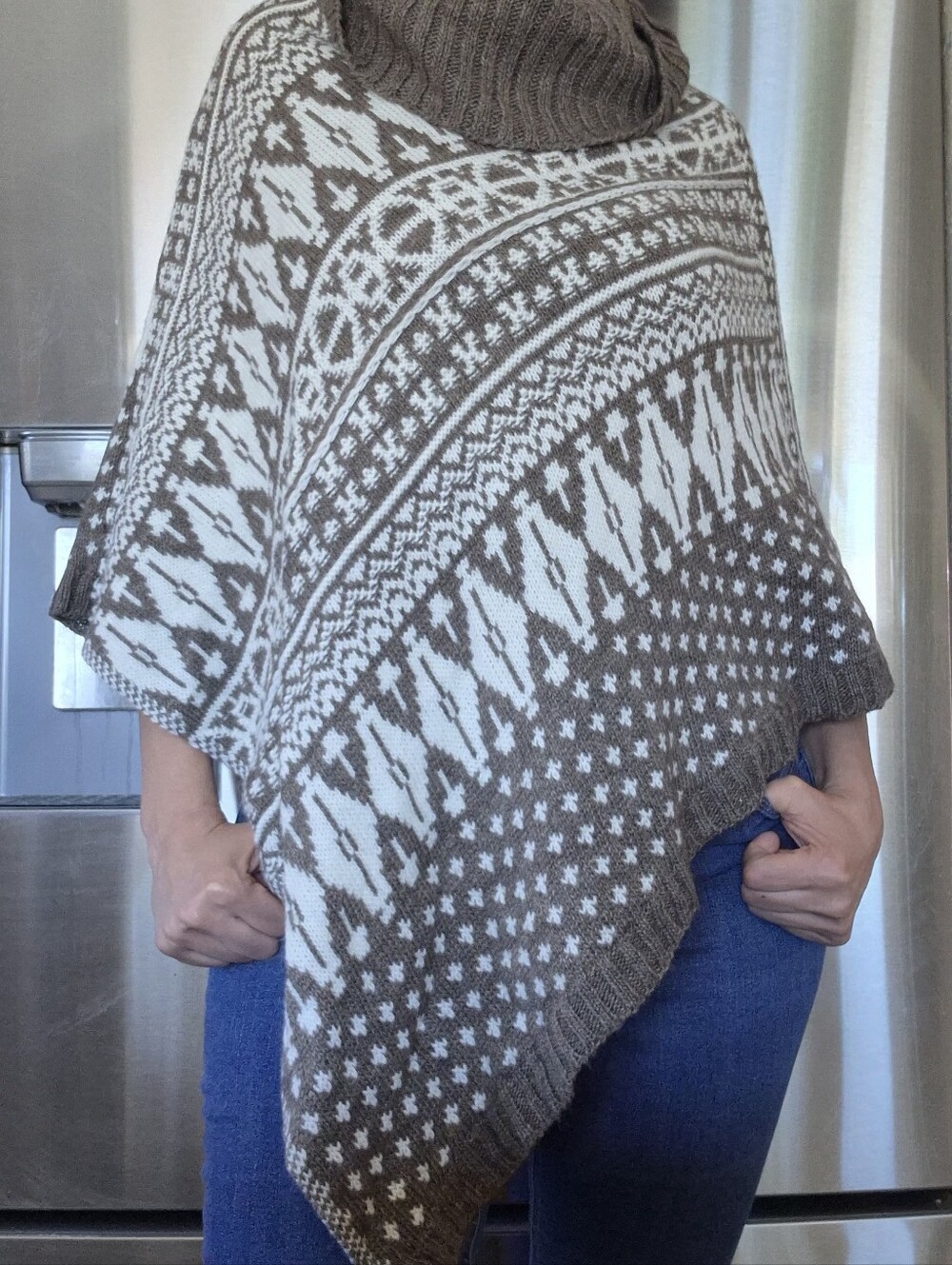 Giogio Italy made 30% Wool and 10% Alpaca blend Poncho